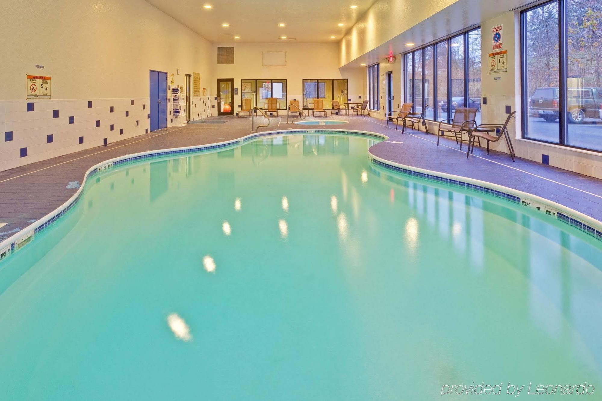 Holiday Inn Express Winfield - Teays Valley Hurricane Facilités photo