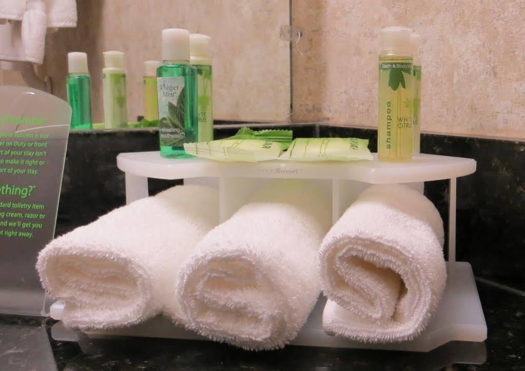 Holiday Inn Express Winfield - Teays Valley Hurricane Extérieur photo