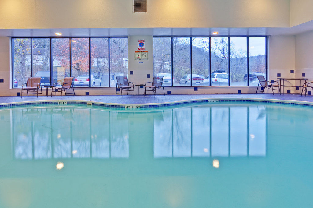 Holiday Inn Express Winfield - Teays Valley Hurricane Facilités photo